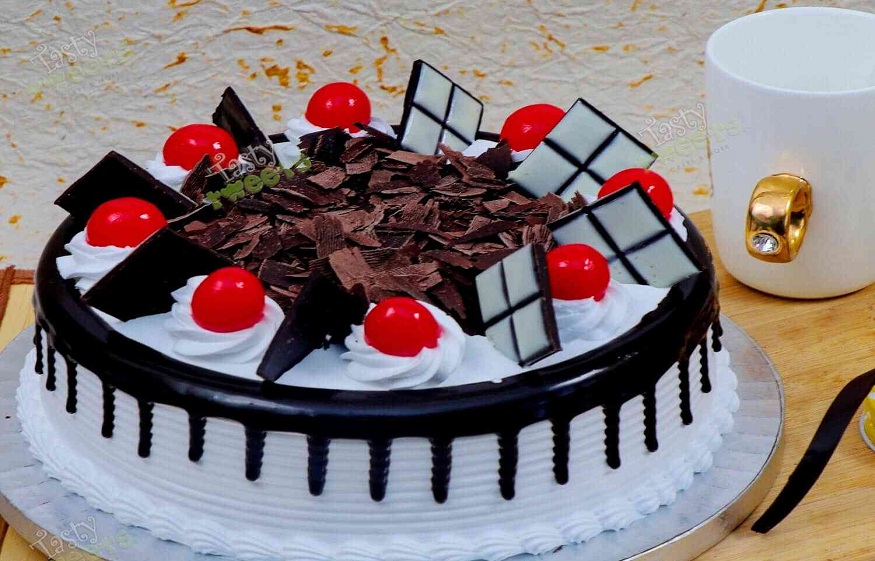 How to surprise your loved one with Ludhiana cake?