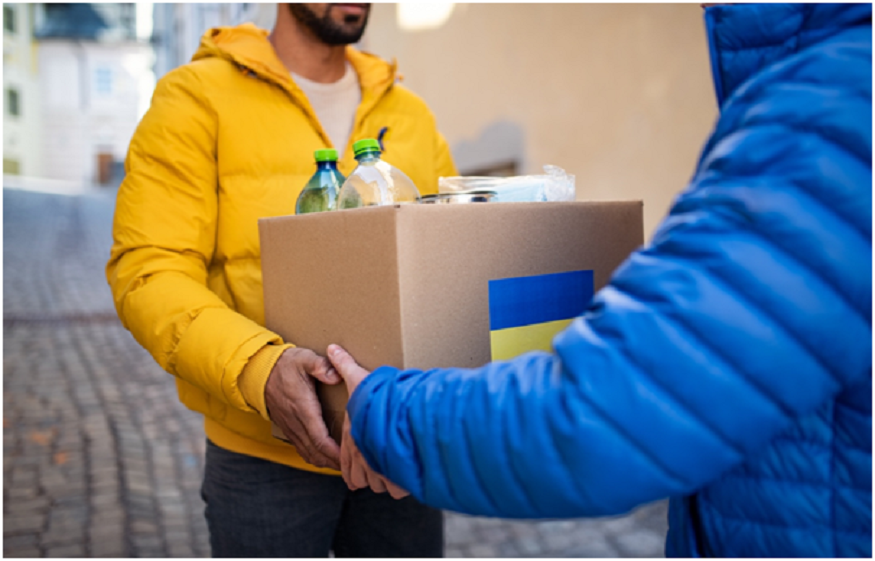 Zakarpattya Residents Receive Food Kits From Vadym Novynskyi