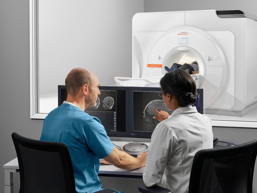In the American healthcare system, how do diagnostic imaging systems help with early disease detection?