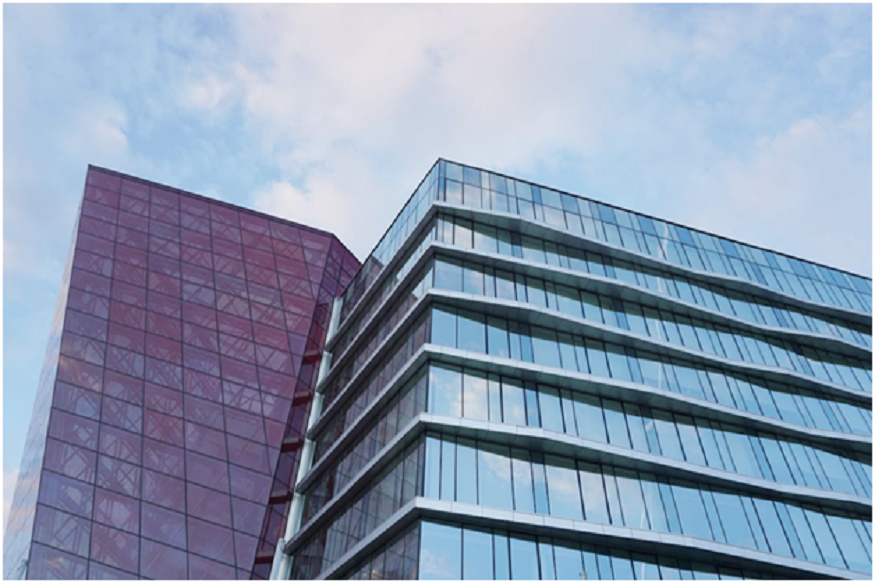 How Does Informing Your Commercial Property Manager Simplify the Selling Process?